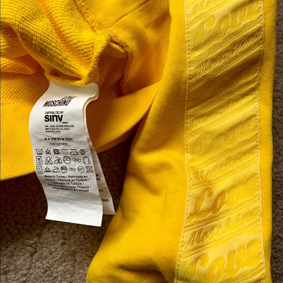 LOVE MOSCHINO SWEATSHIRT SZ 4 NEW - Picture 7 of 7
